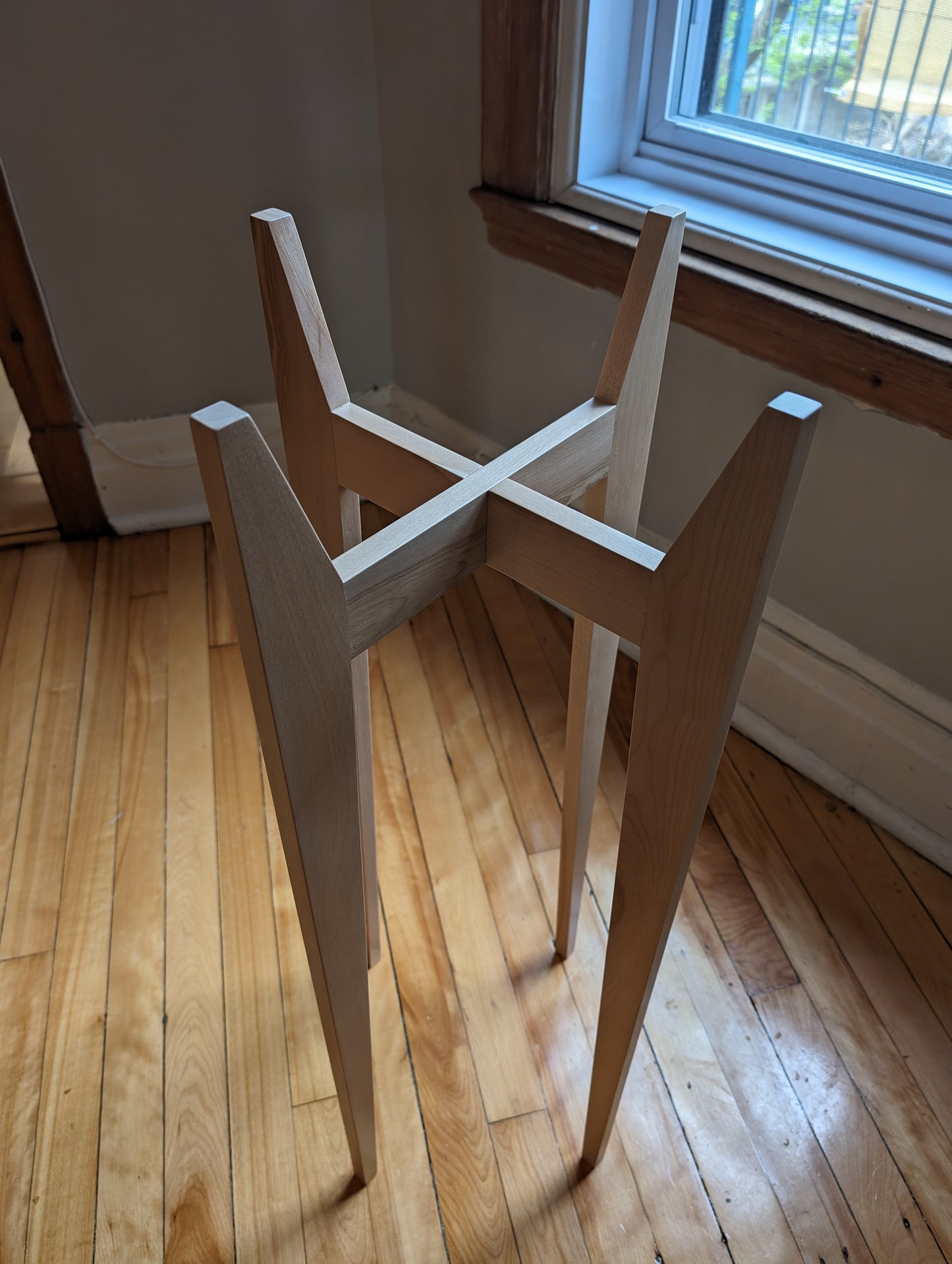 Plant Stand In Solid Maple