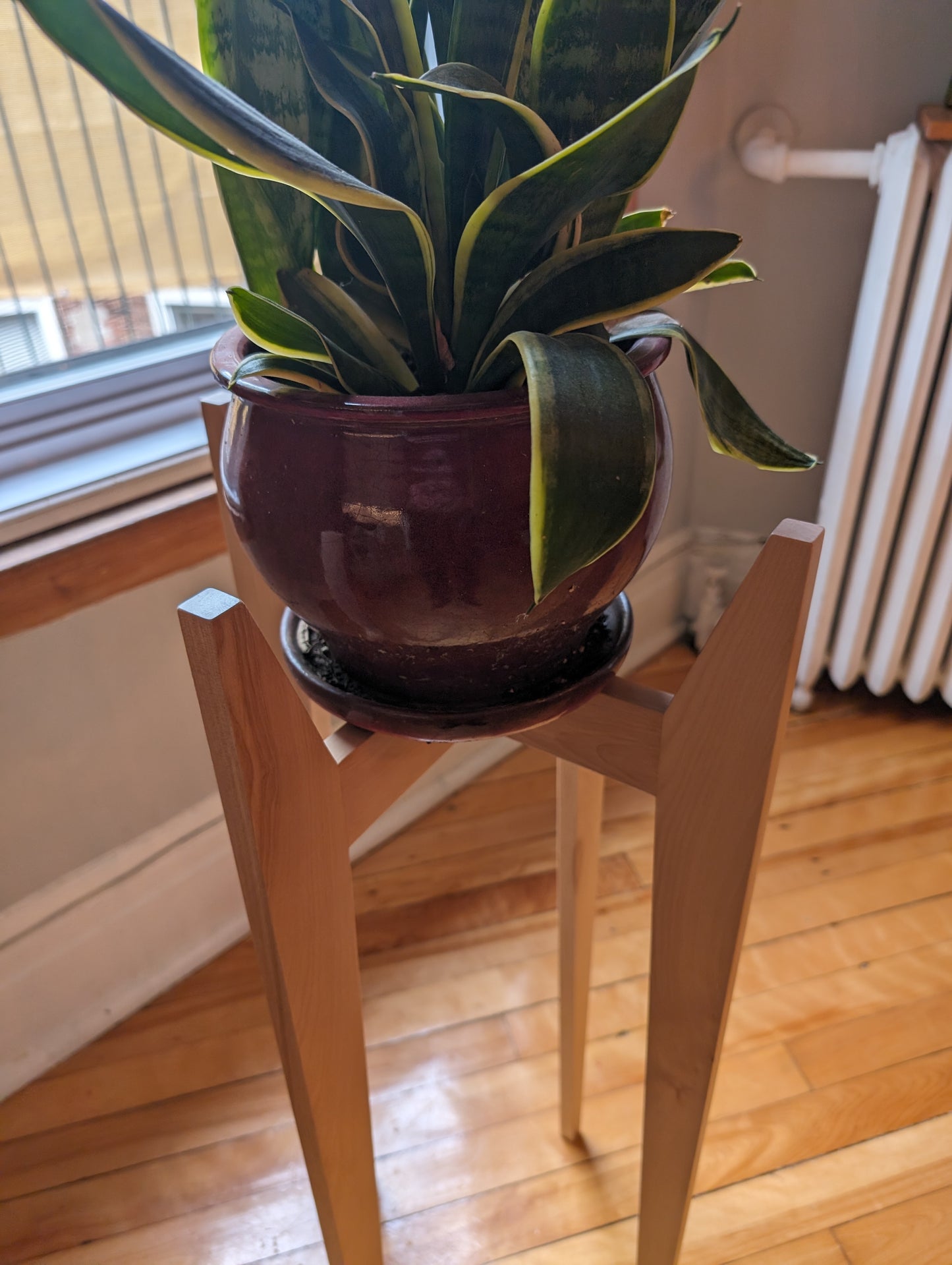 Plant Stand In Solid Maple